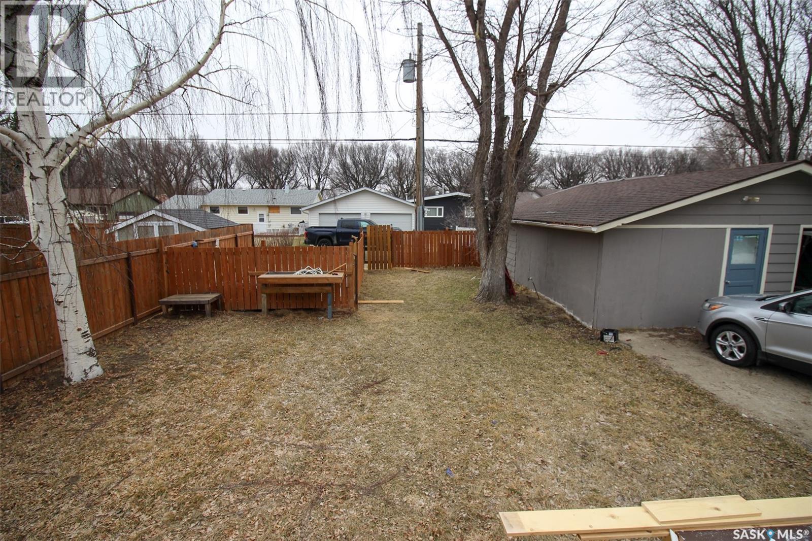 851 2Nd Street E, Shaunavon, SK
