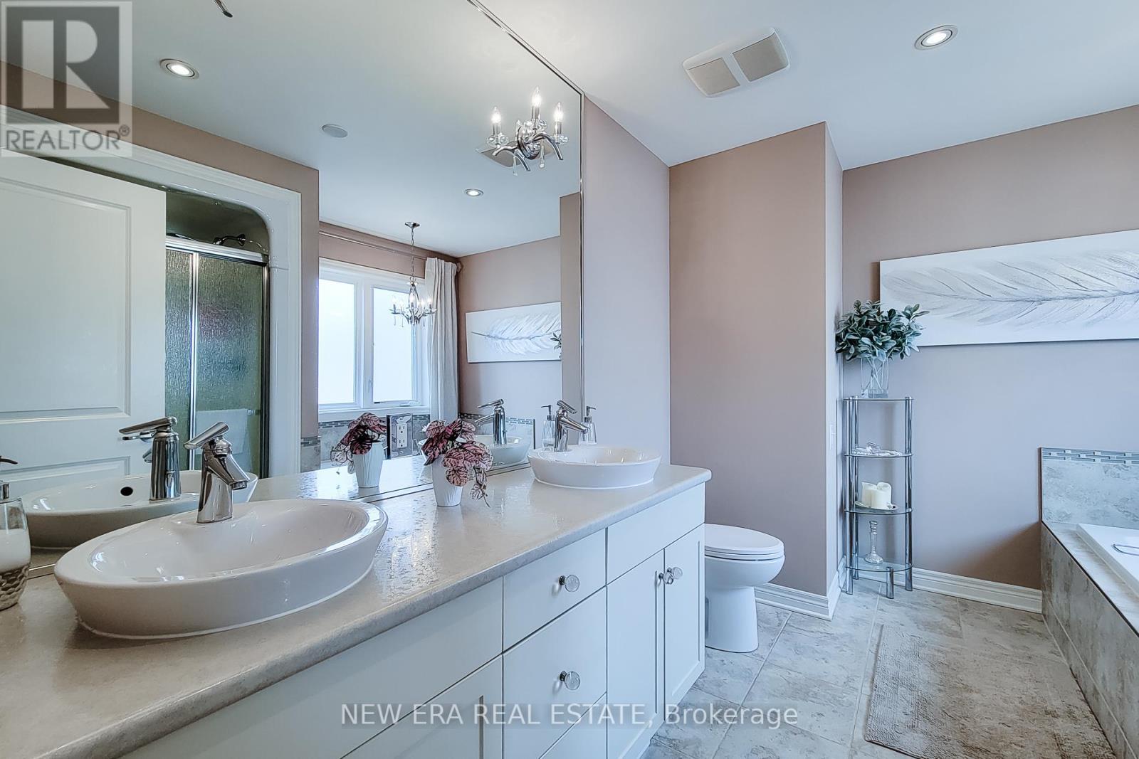 13 Alex Grant Place, St. Catharines, ON - Indoor Photo Showing Bathroom