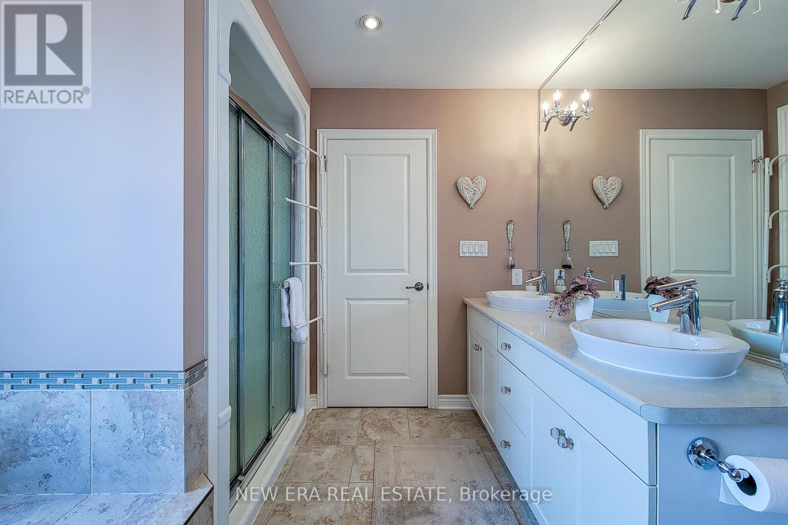 13 Alex Grant Place, St. Catharines, ON - Indoor Photo Showing Bathroom