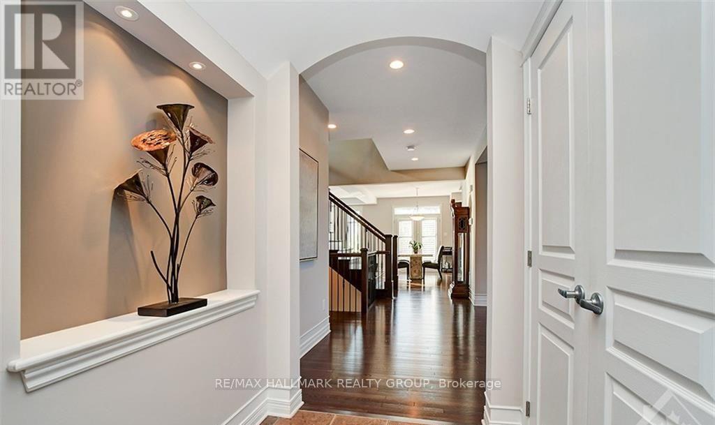 318 Rywalk Circle, Ottawa, ON - Indoor Photo Showing Other Room