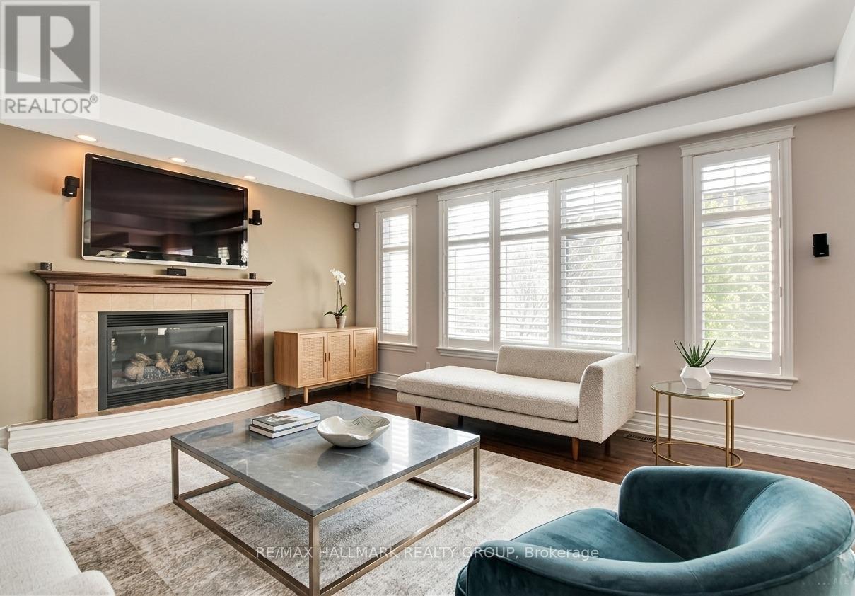318 Rywalk Circle, Ottawa, ON - Indoor Photo Showing Living Room With Fireplace