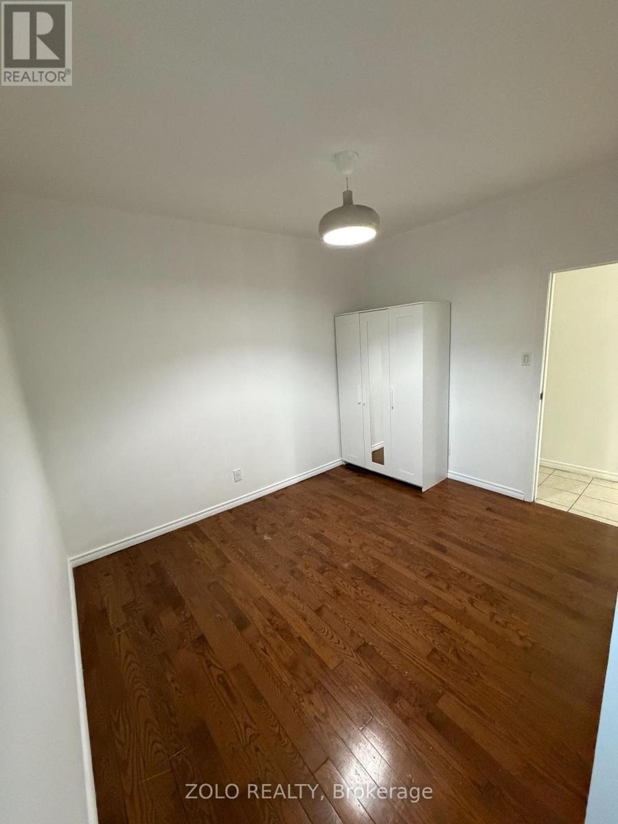 4 - 968 Bathurst Street, Toronto, ON