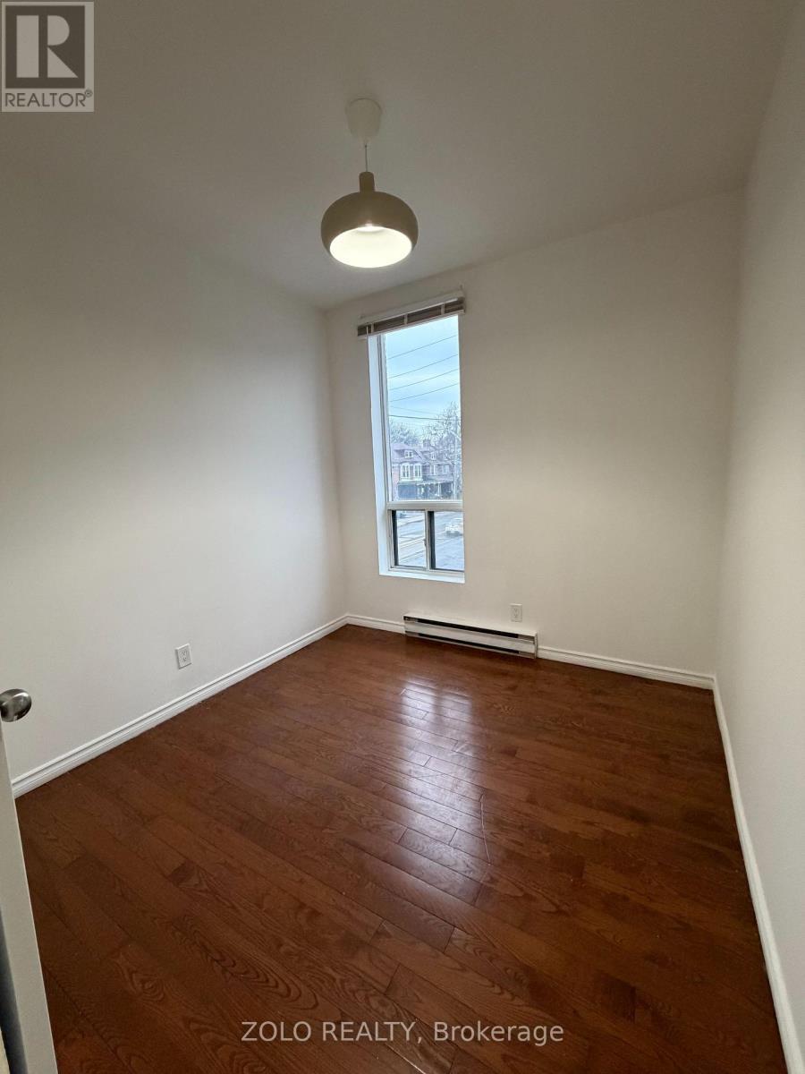 4 - 968 Bathurst Street, Toronto, ON