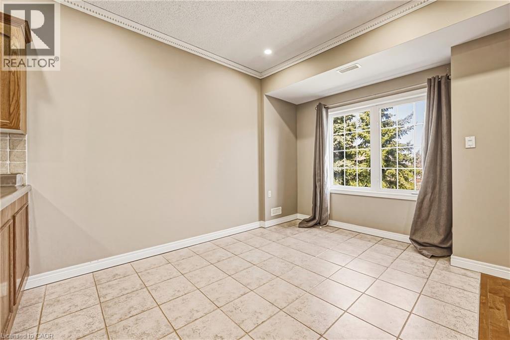 2 Harbour Drive Unit# 14, Hamilton, ON - Indoor Photo Showing Other Room