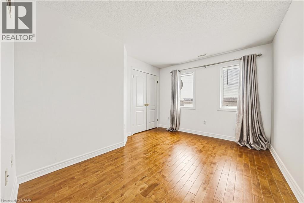 2 Harbour Drive Unit# 14, Hamilton, ON - Indoor Photo Showing Other Room