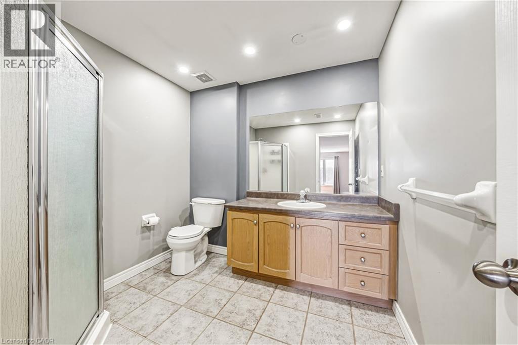2 Harbour Drive Unit# 14, Hamilton, ON - Indoor Photo Showing Bathroom