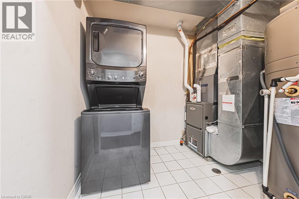 2 Harbour Drive Unit# 14, Hamilton, ON - Indoor Photo Showing Laundry Room