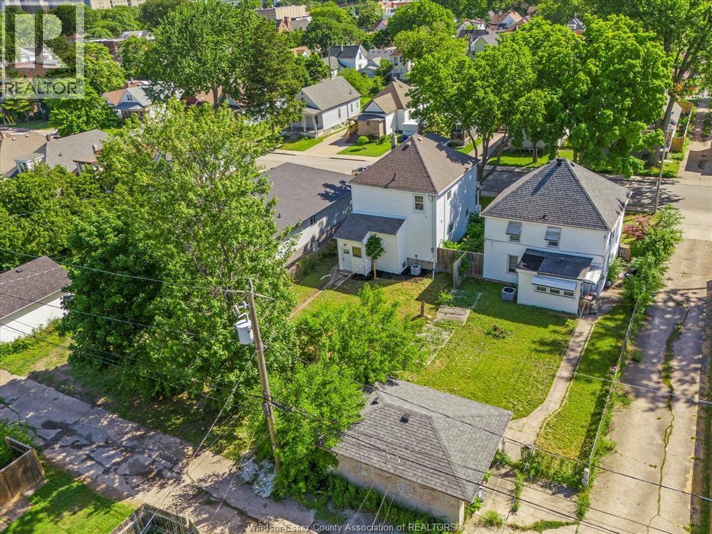 371 Curry, Windsor, ON - Outdoor