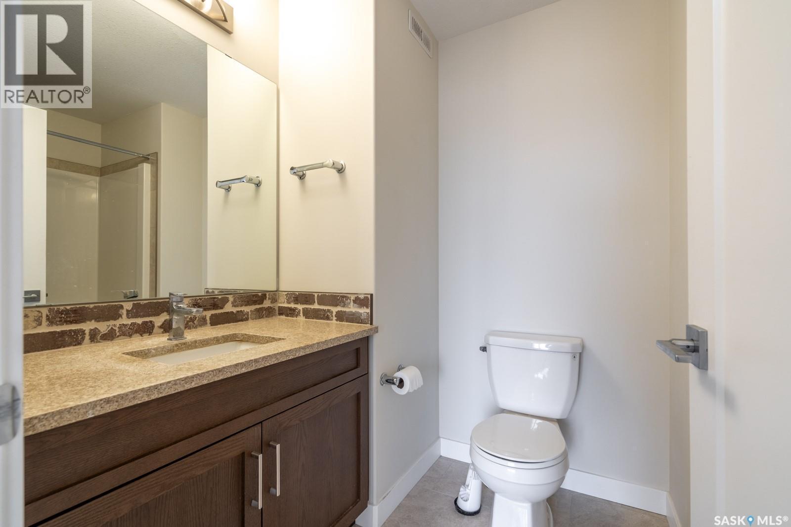 4624 Buckingham Drive E, Regina, SK - Indoor Photo Showing Bathroom