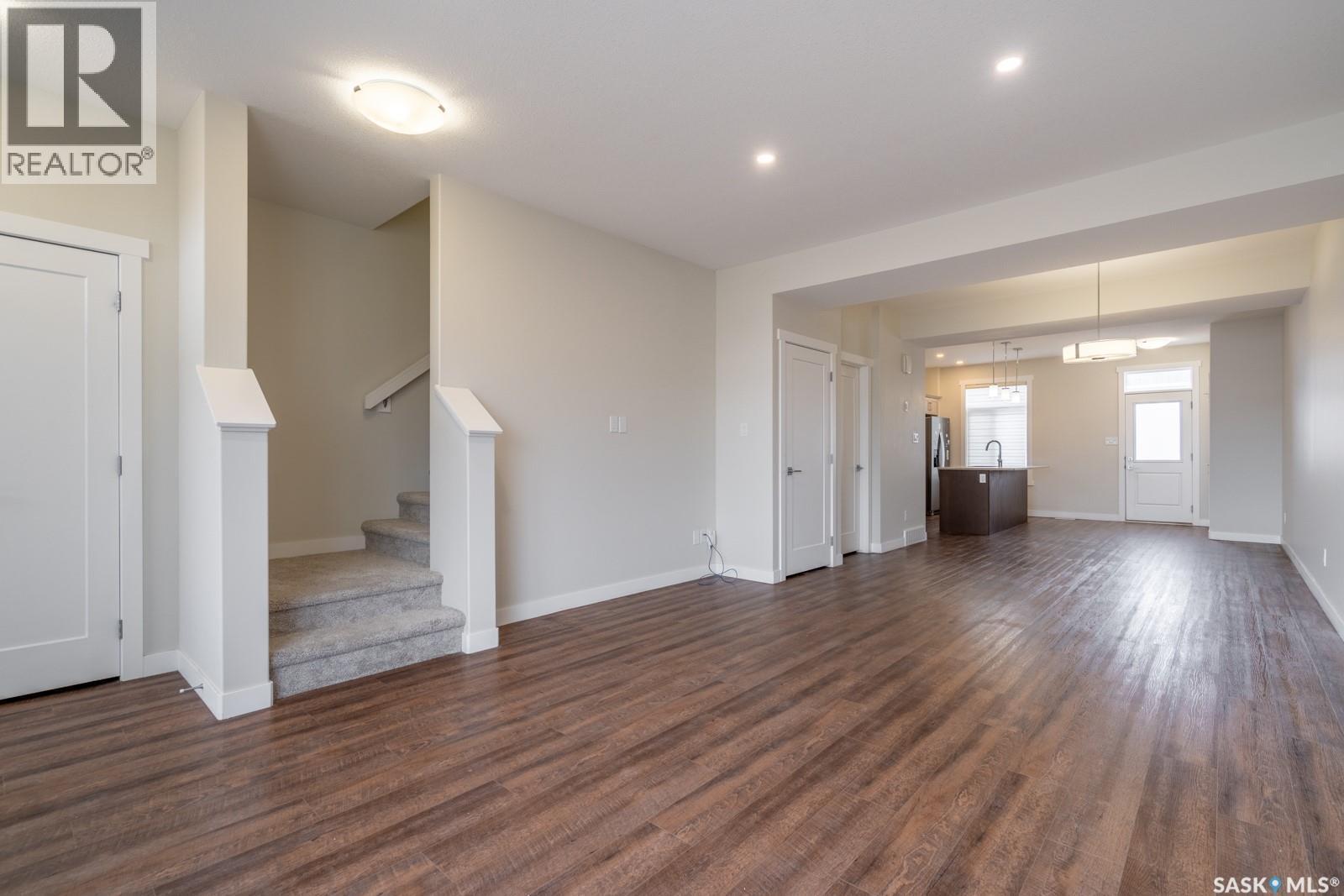 4624 Buckingham Drive E, Regina, SK - Indoor Photo Showing Other Room