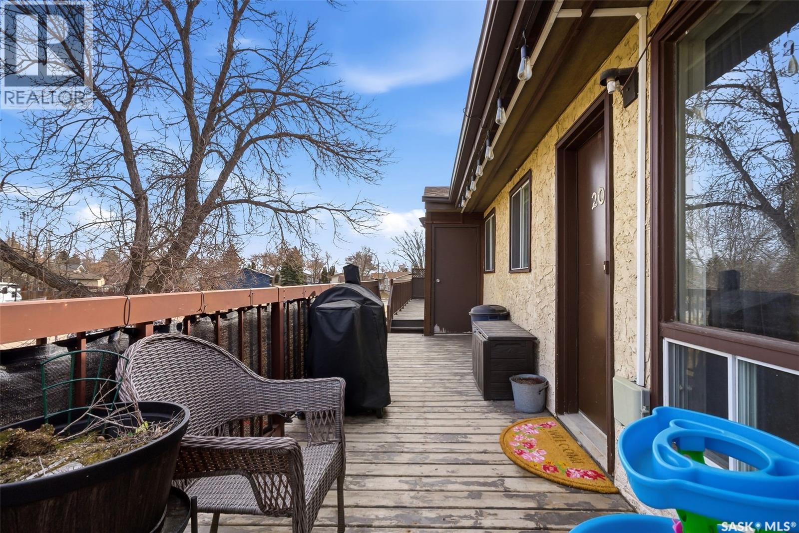 208 67 Rodenbush Drive, Regina, SK - Outdoor With Deck Patio Veranda
