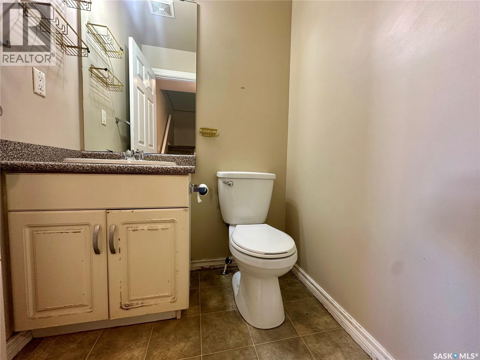 38 103 Banyan Crescent, Saskatoon, SK - Indoor Photo Showing Bathroom