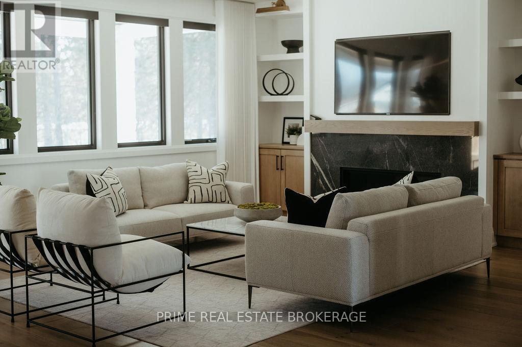 Lot 38 Fallingbrook Road, London South (South V), ON - Indoor Photo Showing Living Room With Fireplace
