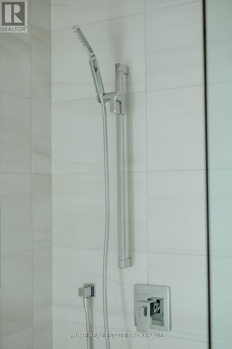 Lot 68 Fallingbrook Road, London South (South V), ON - Indoor Photo Showing Bathroom
