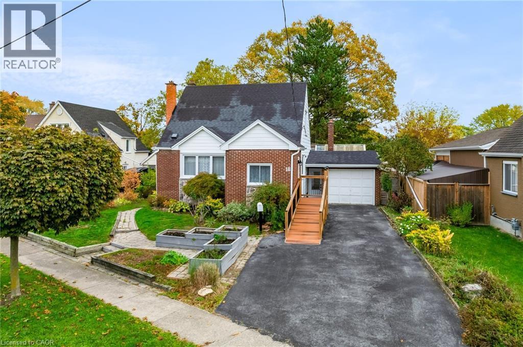 18 Flanders Avenue, St. Catharines, ON - Outdoor