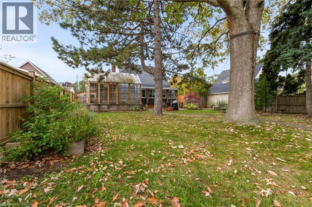 18 Flanders Avenue, St. Catharines, ON - Outdoor