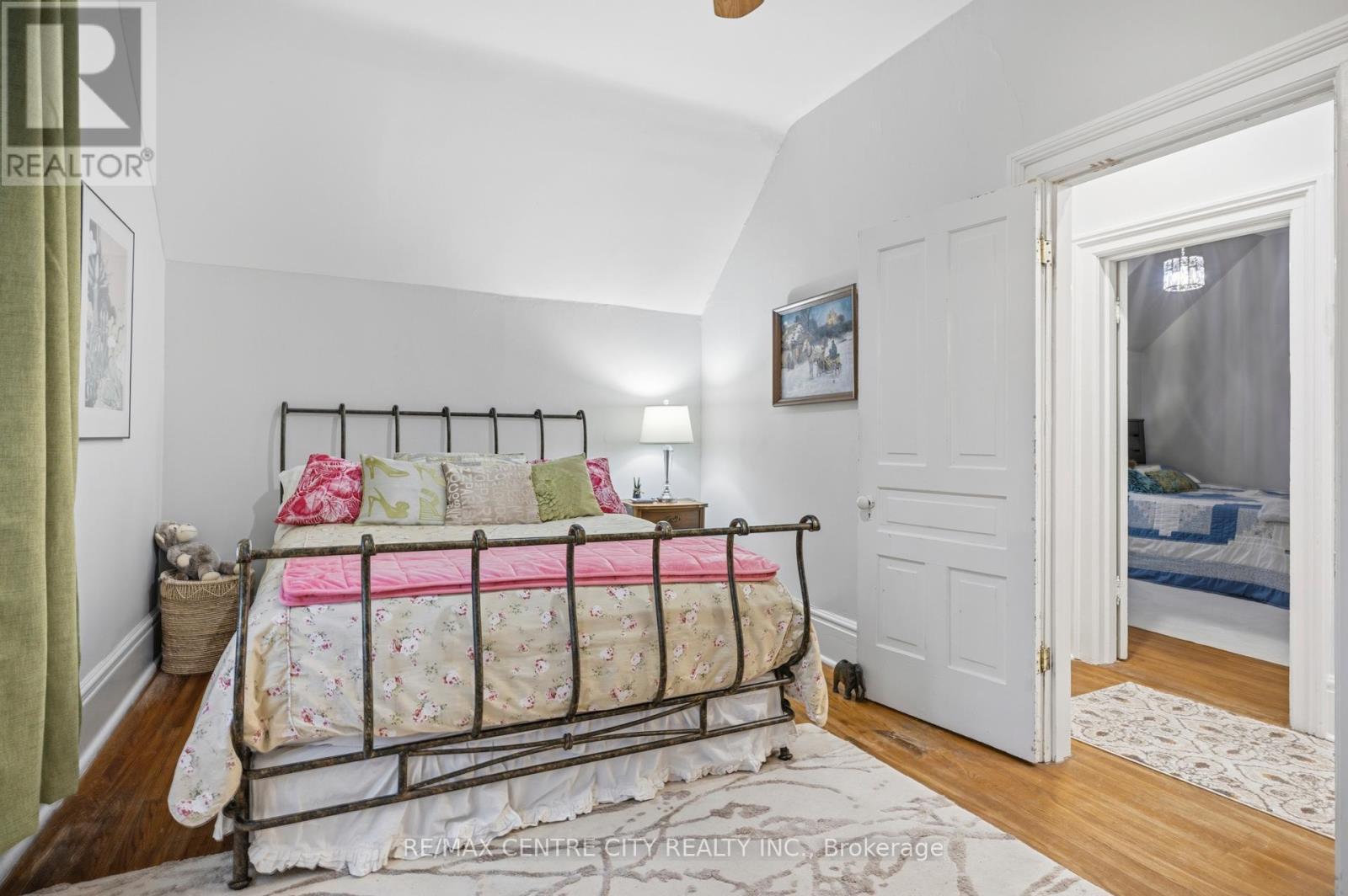 12 Rosebery Place, St. Thomas, ON - Indoor Photo Showing Bedroom