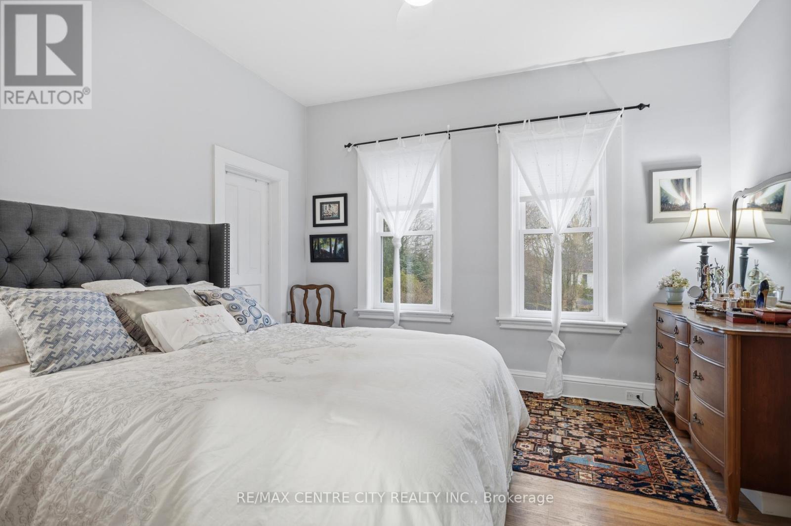 12 Rosebery Place, St. Thomas, ON - Indoor Photo Showing Bedroom
