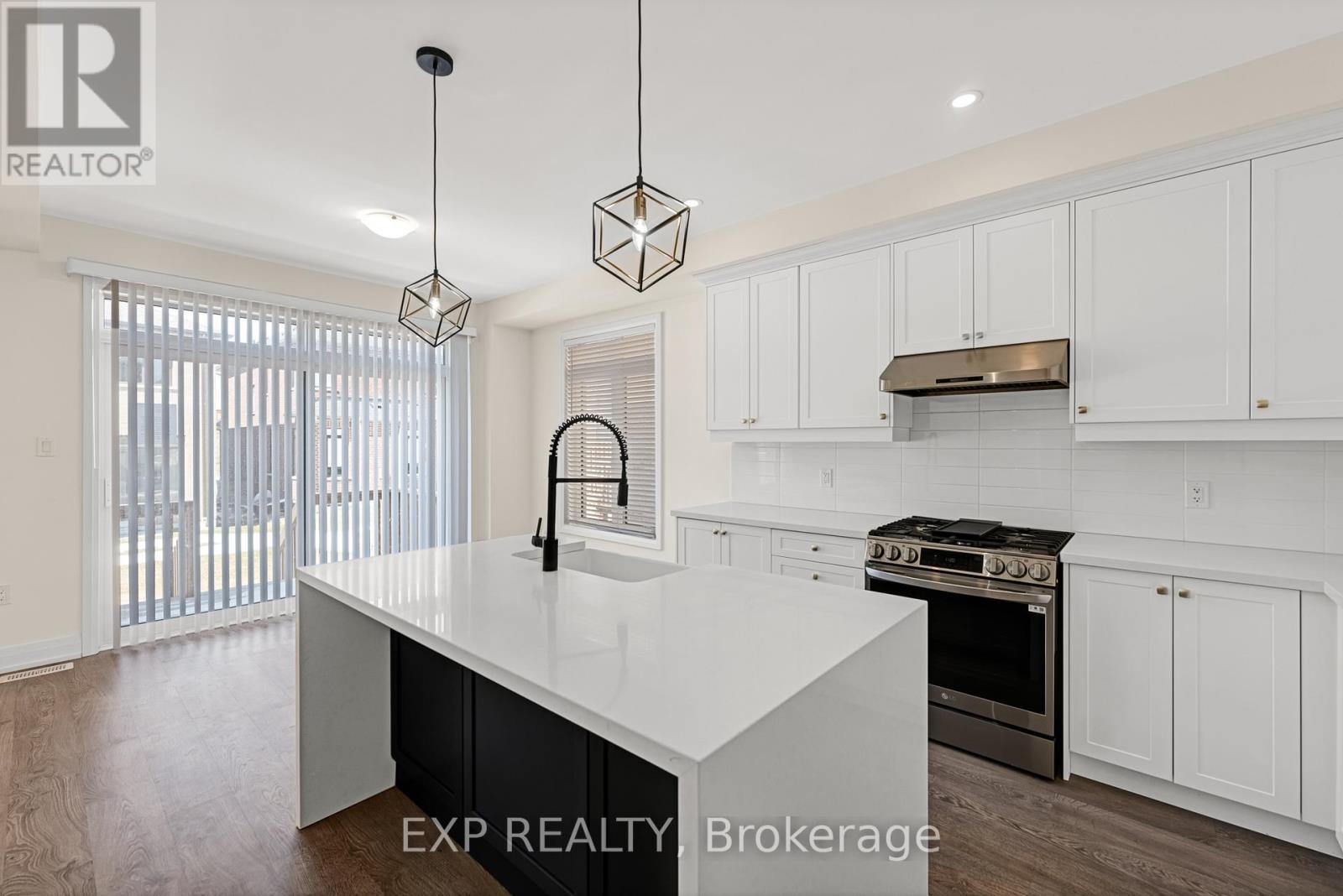 20 Daffodil Road, Springwater, ON