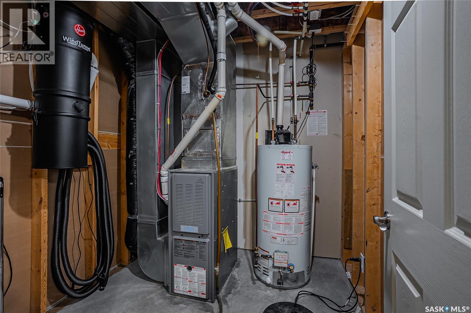 202 615 Lynd Crescent, Saskatoon, SK - Indoor Photo Showing Basement
