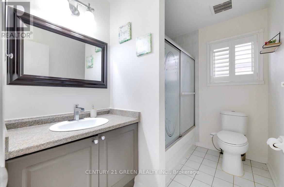 5623 Whitehorn Avenue, Mississauga, ON - Indoor Photo Showing Bathroom