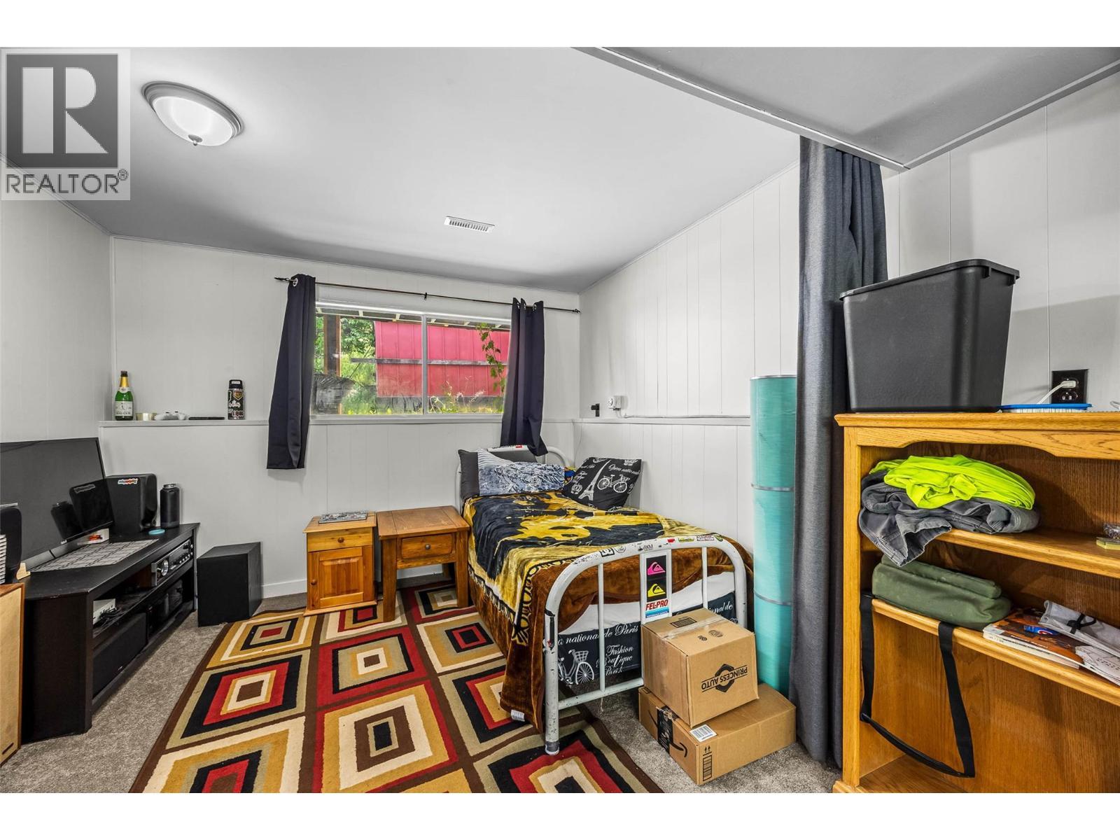 2103 Valleyview Drive, Kamloops, BC - Indoor