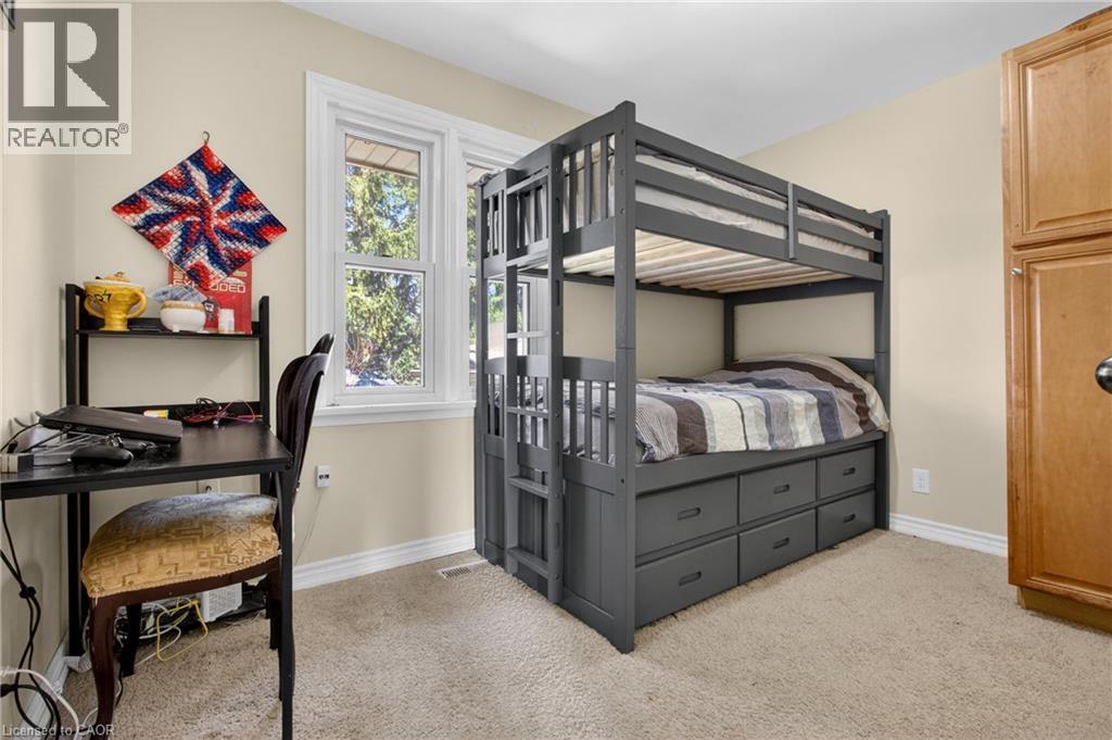 270 Mausser Avenue, Kitchener, ON - Indoor Photo Showing Bedroom