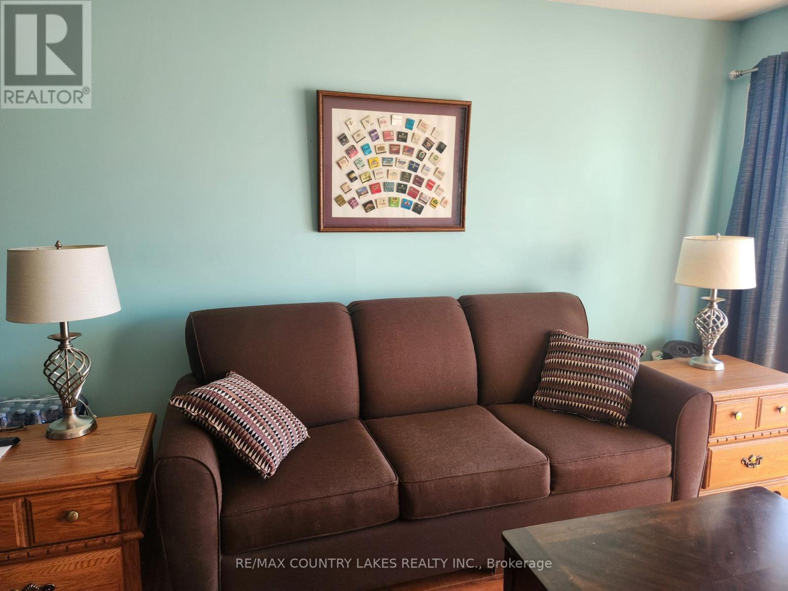 3 - 4 Paradise Boulevard, Ramara, ON - Indoor Photo Showing Living Room
