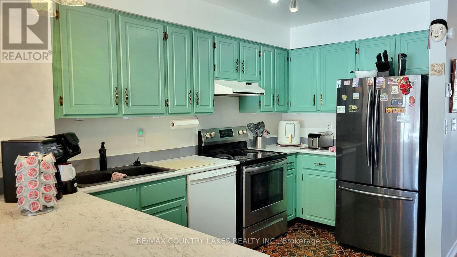 3 - 4 Paradise Boulevard, Ramara, ON - Indoor Photo Showing Kitchen With Stainless Steel Kitchen