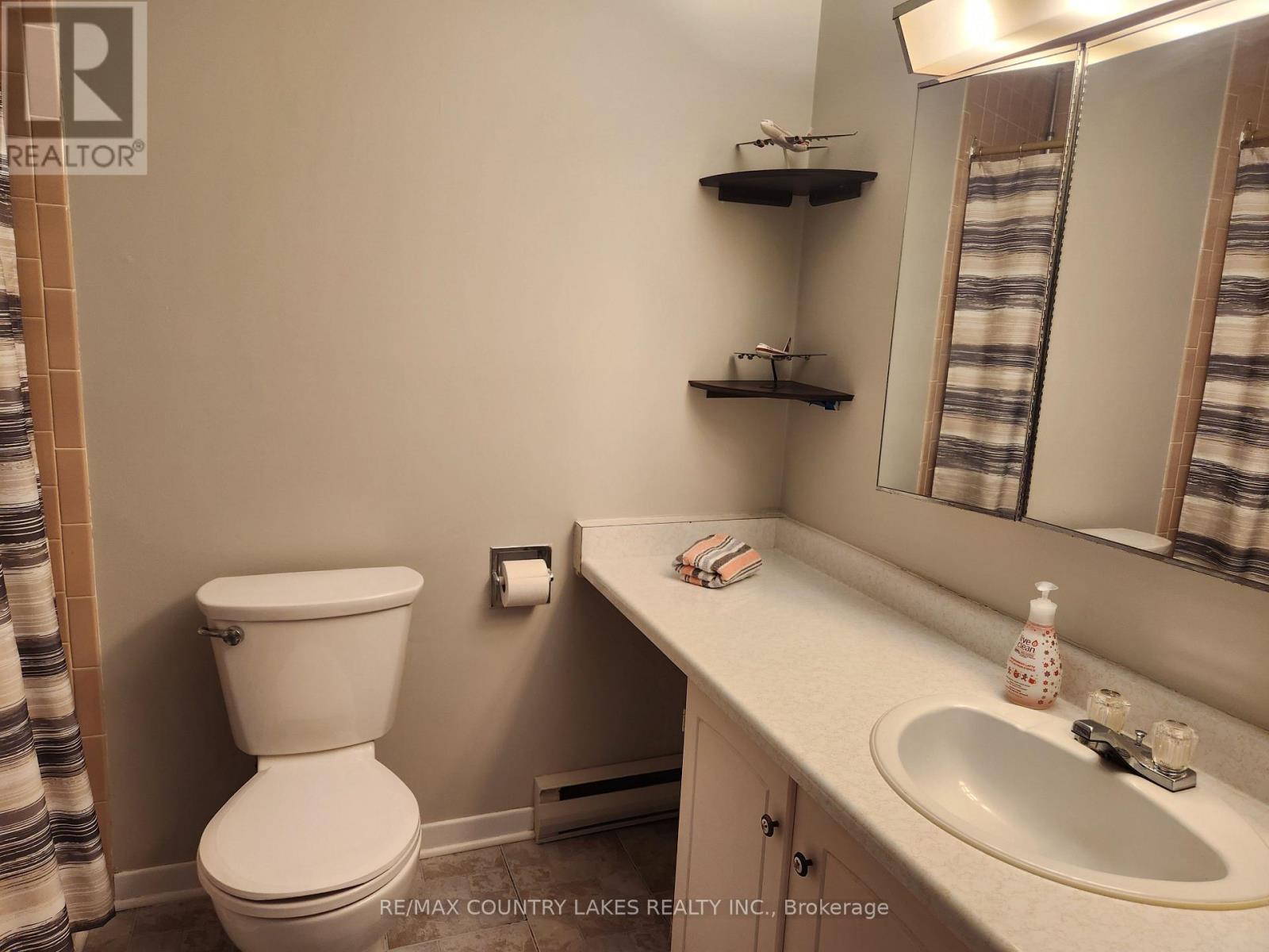 3 - 4 Paradise Boulevard, Ramara, ON - Indoor Photo Showing Bathroom