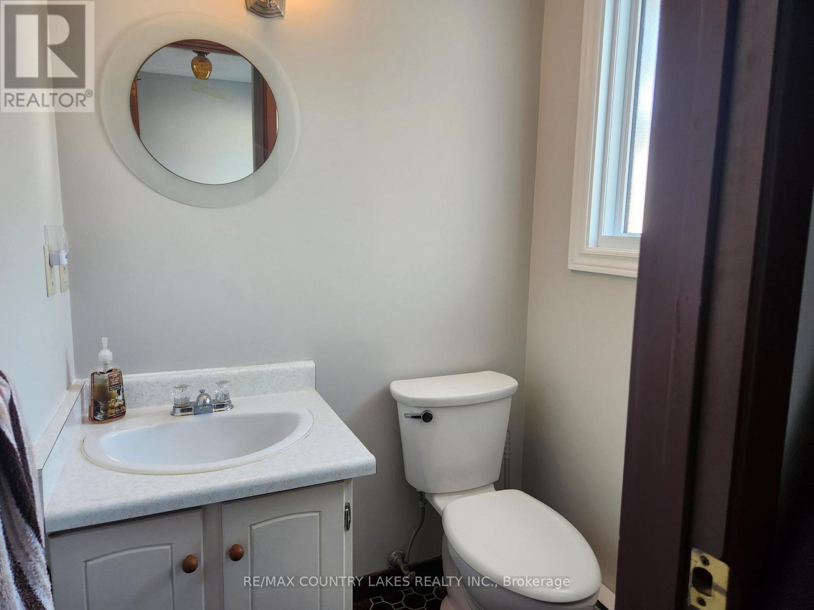 3 - 4 Paradise Boulevard, Ramara, ON - Indoor Photo Showing Bathroom