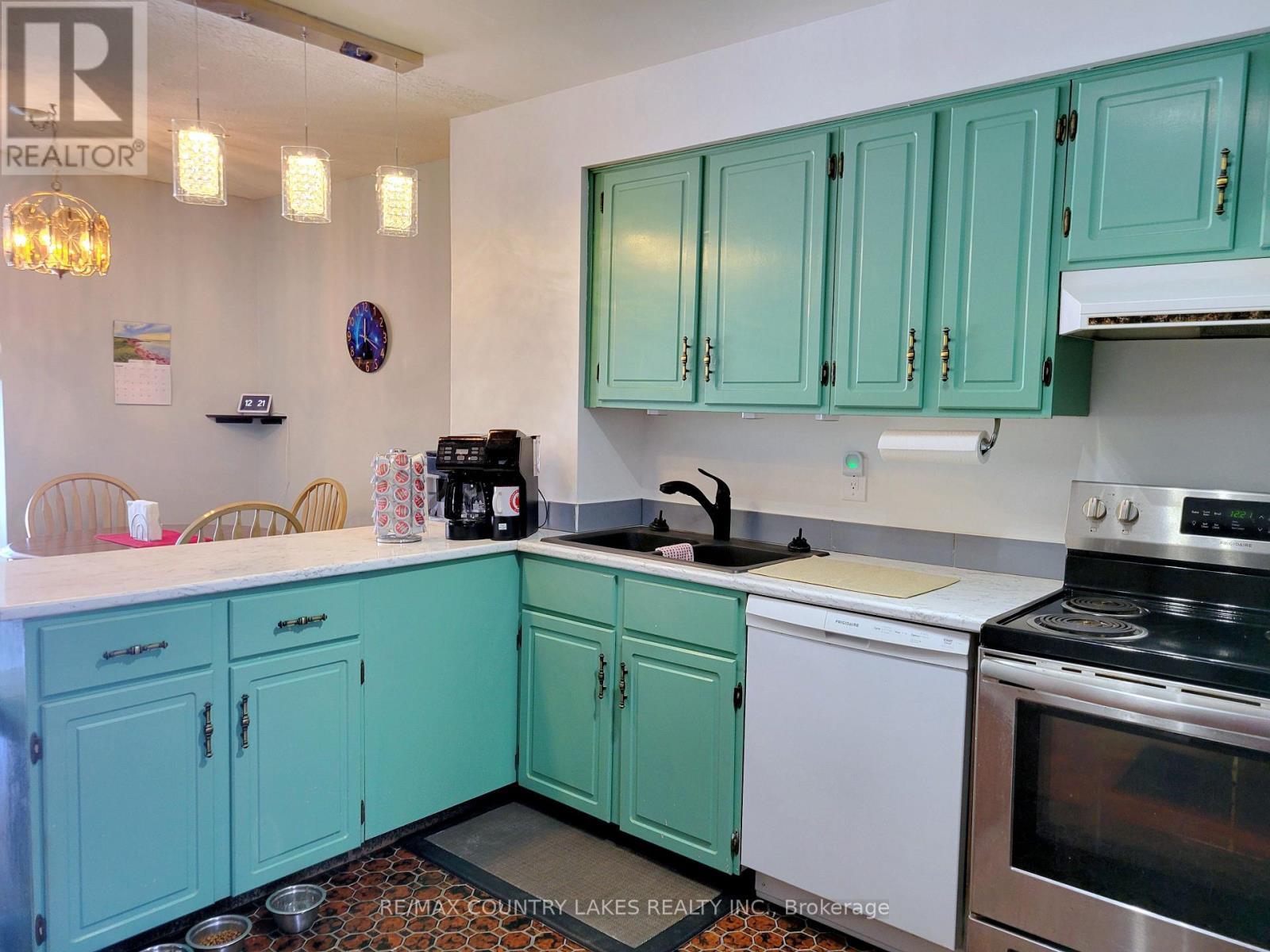 3 - 4 Paradise Boulevard, Ramara, ON - Indoor Photo Showing Kitchen With Double Sink