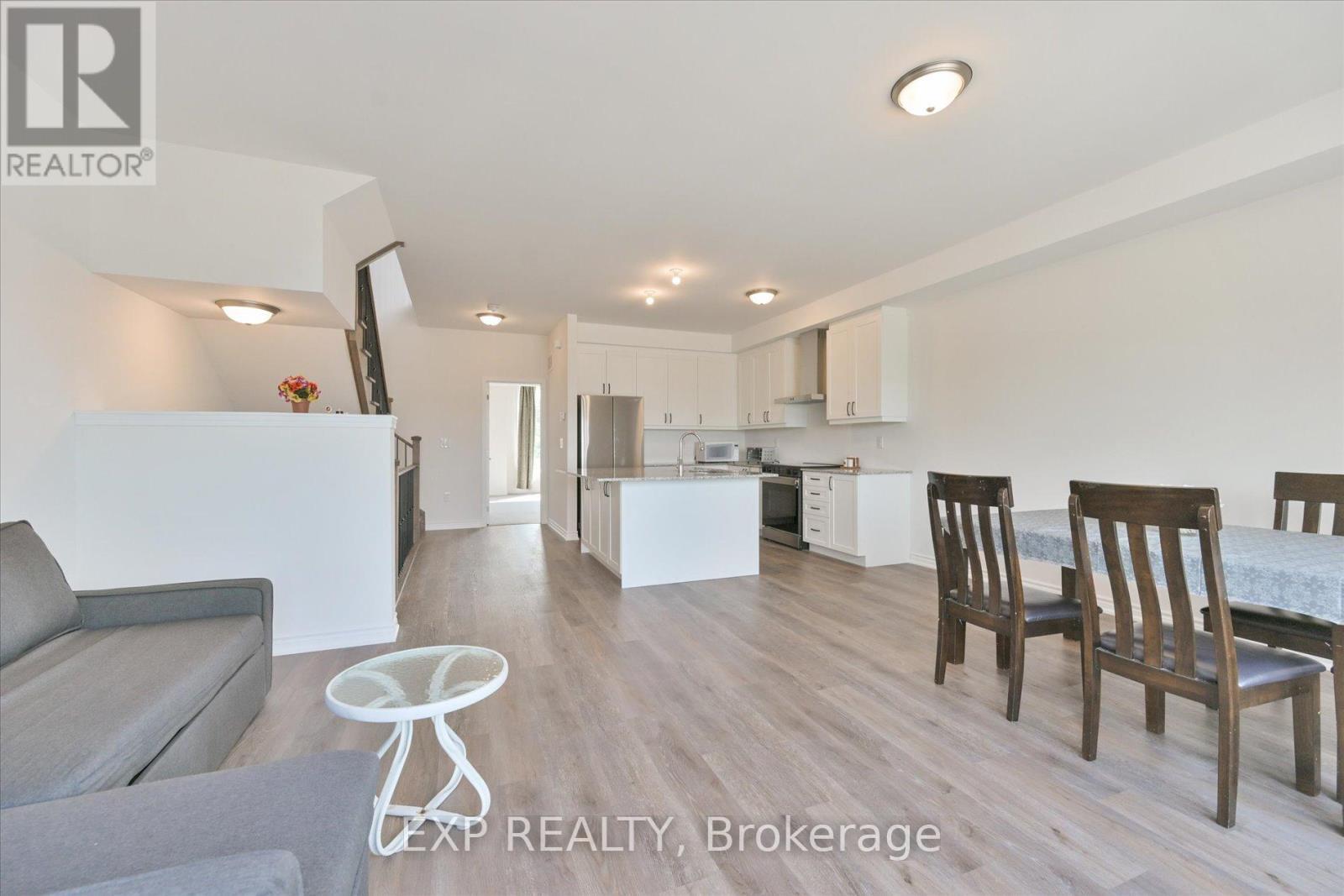 48 Wyn Wood Lane, Orillia, ON - Indoor