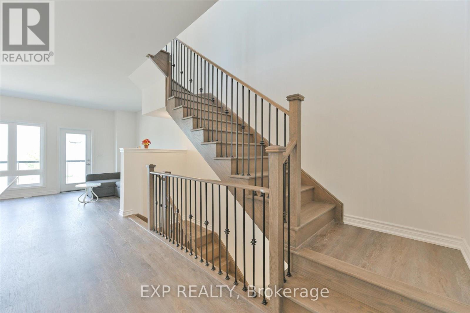 48 Wyn Wood Lane, Orillia, ON - Indoor Photo Showing Other Room