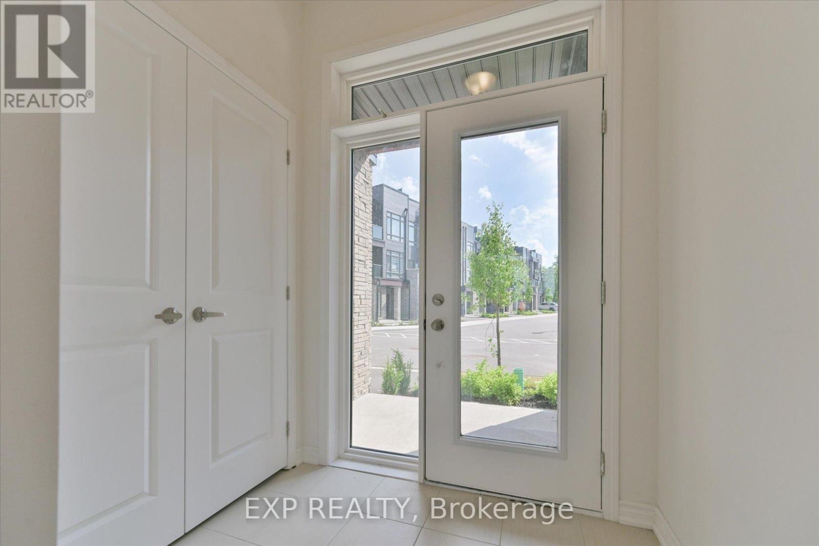 48 Wyn Wood Lane, Orillia, ON - Indoor Photo Showing Other Room