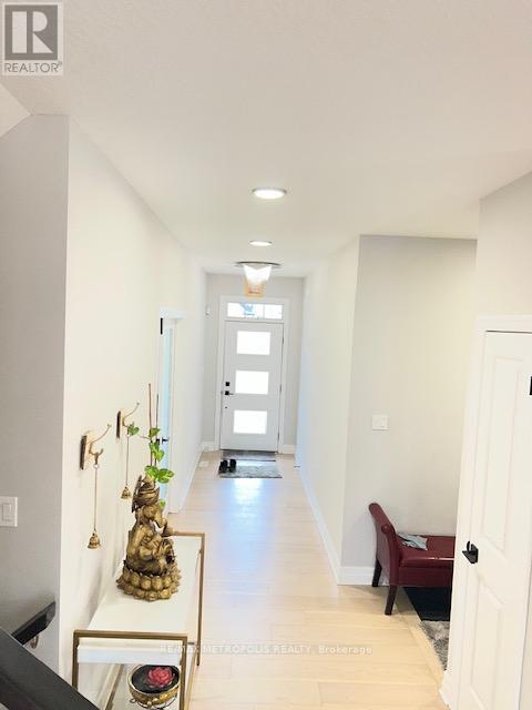 1017 Riverbend Road, London South, ON - Indoor Photo Showing Other Room