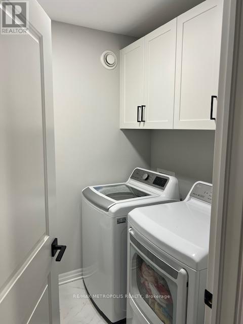 1017 Riverbend Road, London South, ON - Indoor Photo Showing Laundry Room
