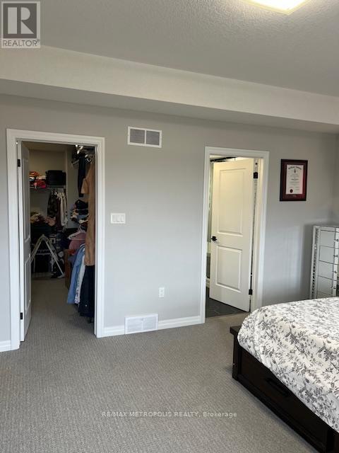 1017 Riverbend Road, London South, ON - Indoor Photo Showing Bedroom