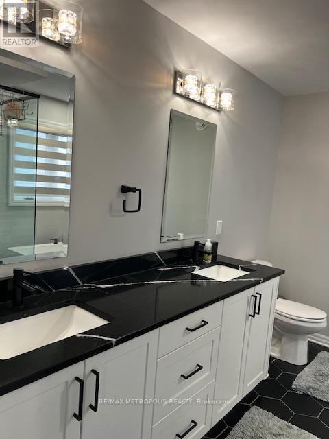 1017 Riverbend Road, London South, ON - Indoor Photo Showing Bathroom