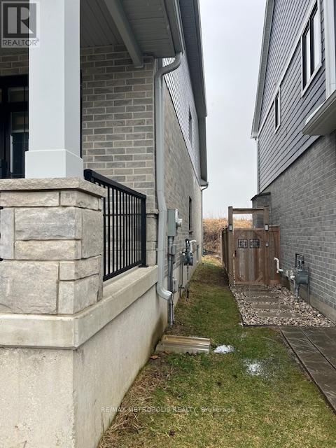 1017 Riverbend Road, London South, ON - Outdoor With Exterior