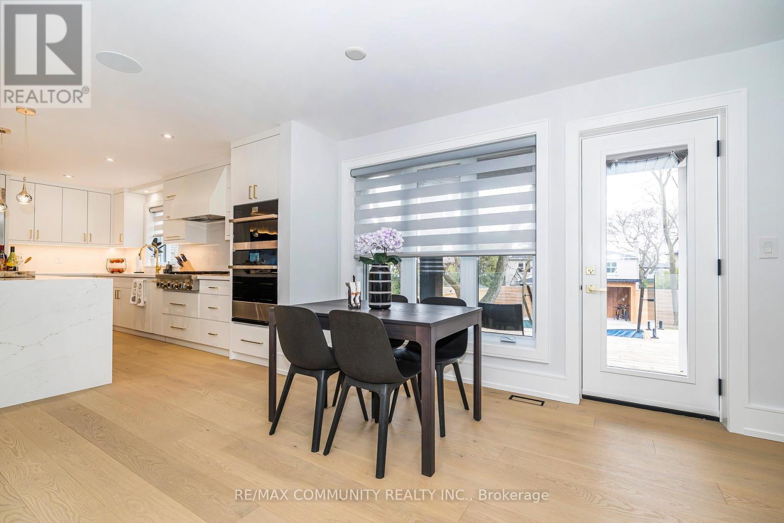 30 Kellythorne Drive, Toronto, ON - Indoor