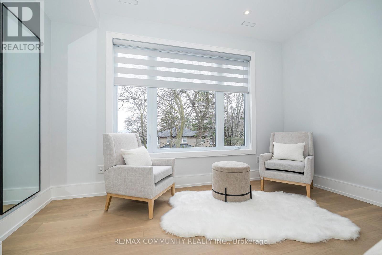 30 Kellythorne Drive, Toronto, ON - Indoor