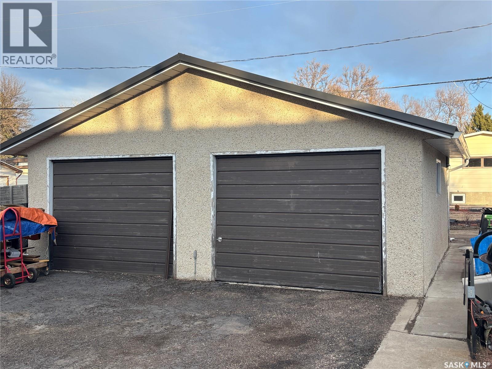 202 Herbert Street, Maple Creek, SK - Outdoor With Exterior