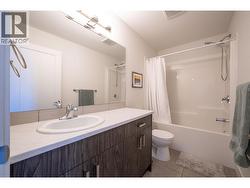 Full bathroom on upstairs level -