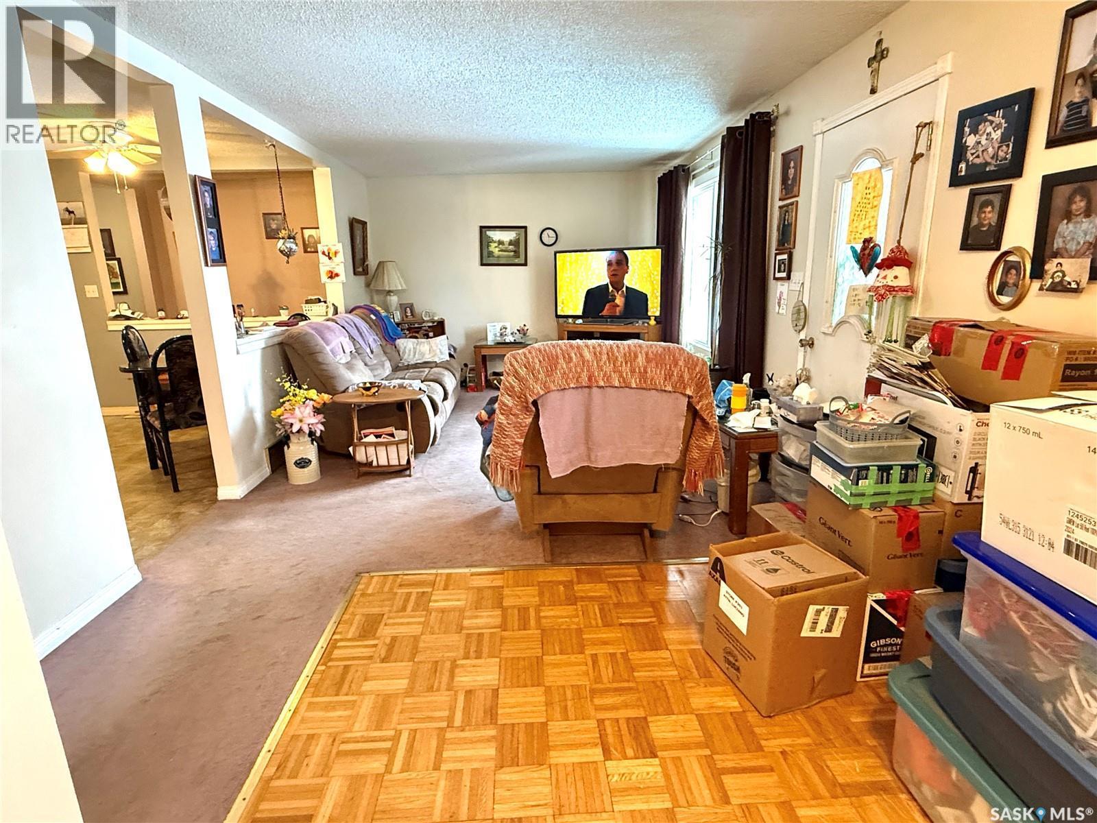365 3Rd Ave Crescent, Battleford, SK - Indoor With Fireplace