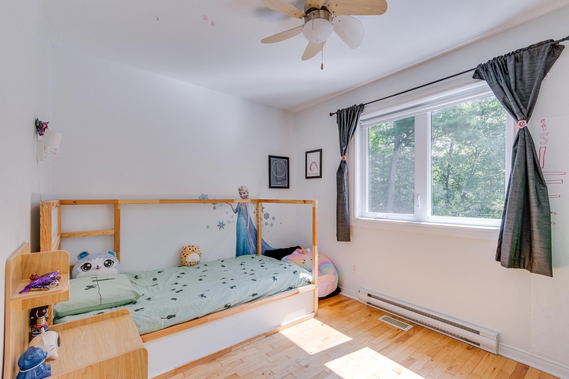 Chambre à coucher - 14 Rue De Jasper, Cantley, QC - Indoor Photo Showing Bedroom