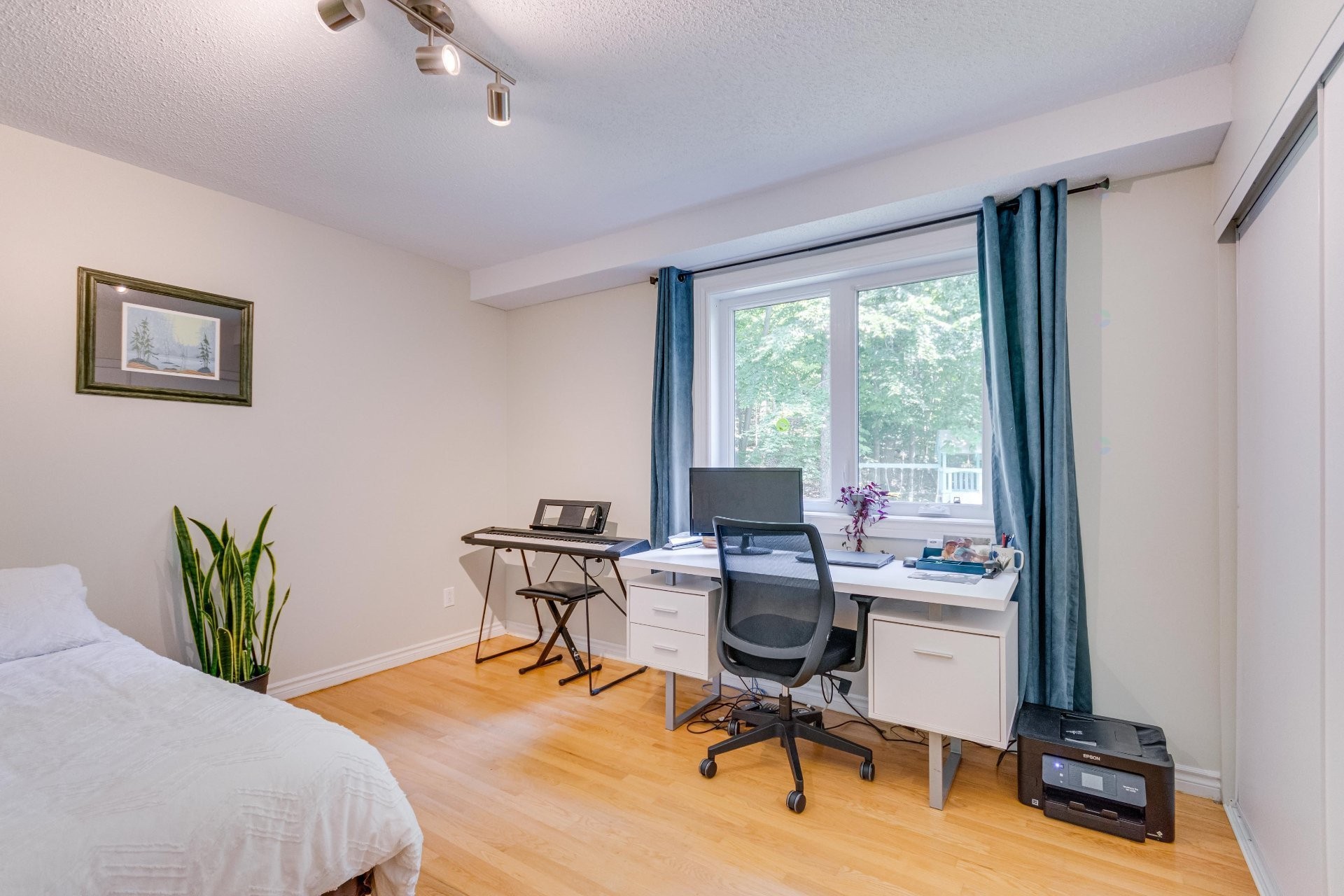 Chambre à coucher - 14 Rue De Jasper, Cantley, QC - Indoor Photo Showing Other Room
