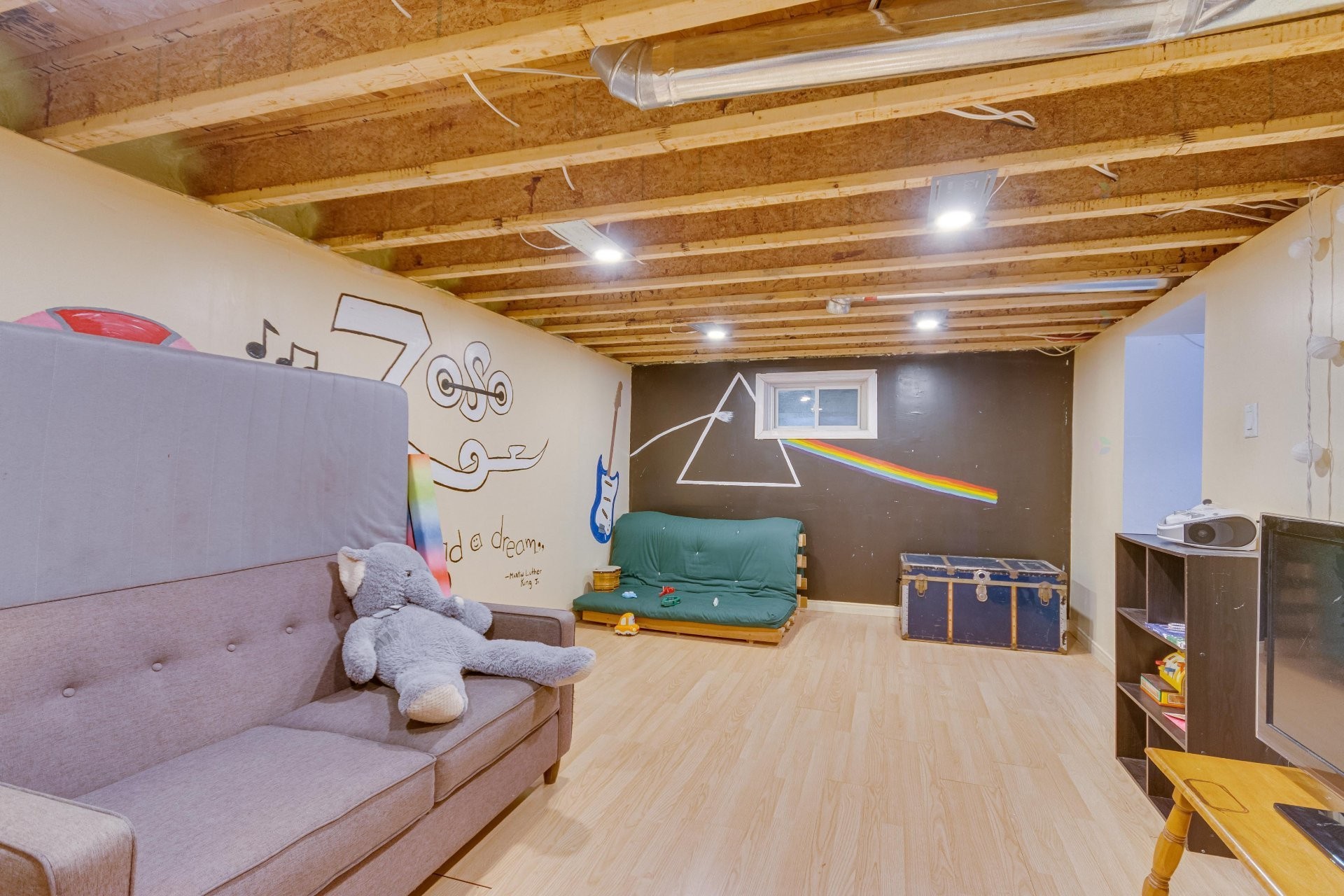 Salle de jeux - 14 Rue De Jasper, Cantley, QC - Indoor Photo Showing Basement
