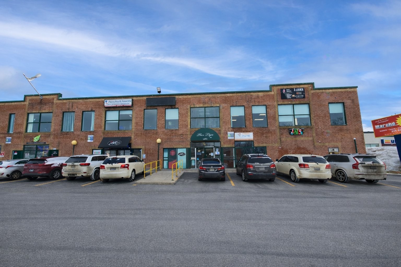 Front of Structure - 12-5872 Boul. Léger, Montréal (Montréal-Nord), QC - Outdoor