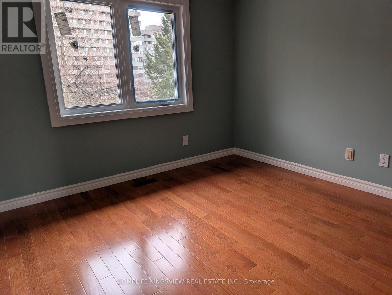 296 King Andrew Drive, Mississauga, ON - Indoor Photo Showing Other Room